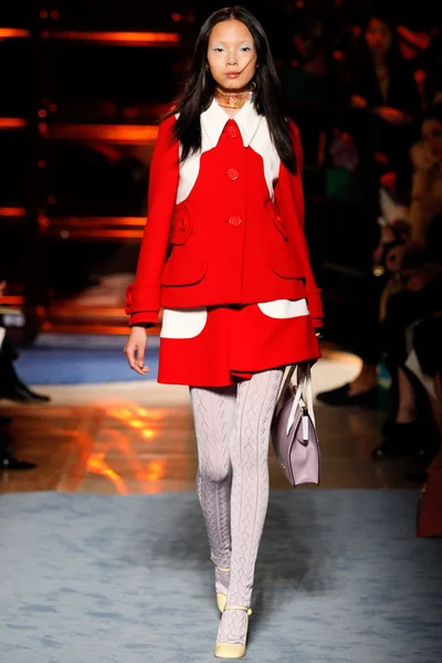 Look 5